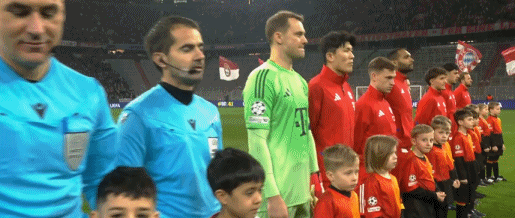 世界杯官方正版入口-半场:拜仁0-0圣吉罗斯联合,比赛沉闷,诺伊尔救险