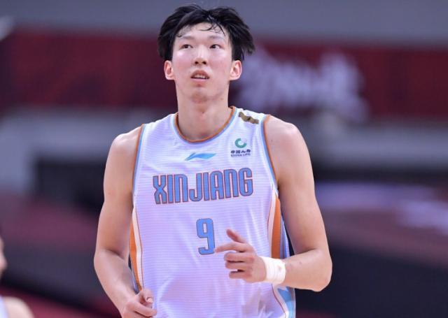 世界杯手机观看-周琦与新疆两败俱伤 破解僵局还需第三方介入?