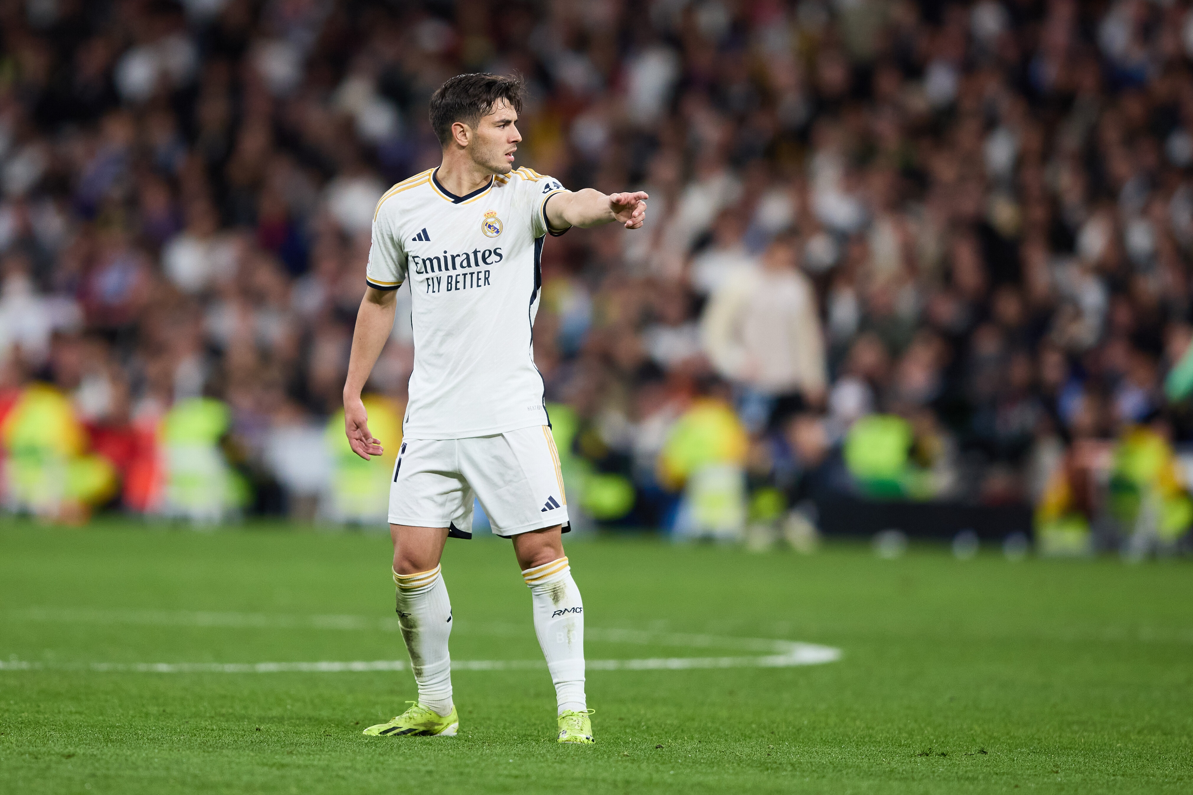 世界杯高清直播-记者:阿森西奥、罗德里戈、迪亚斯参与皇马今日正常训练